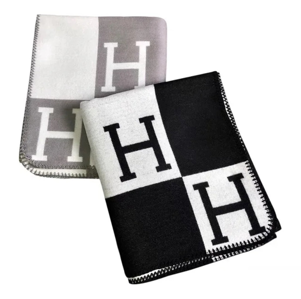 H Cashmere Throw Blankets - Féline Couture 