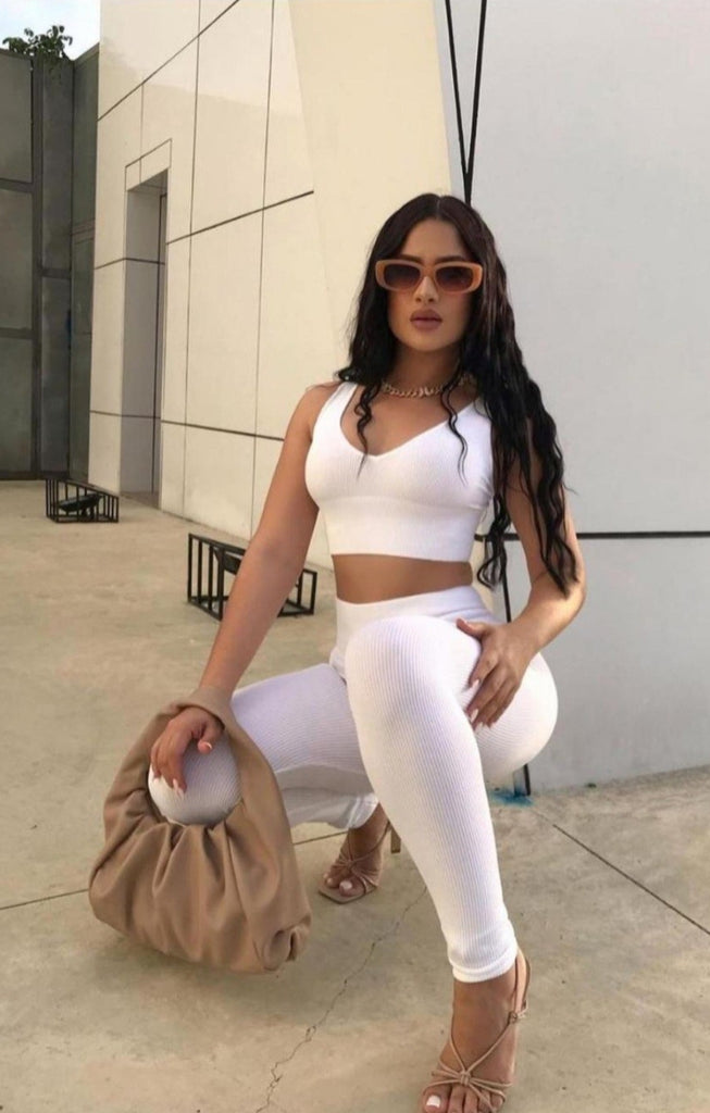 PRETTY HURTS RIBBED SCULPTING CROP TOP & LEGGINGS SET - Féline Couture 