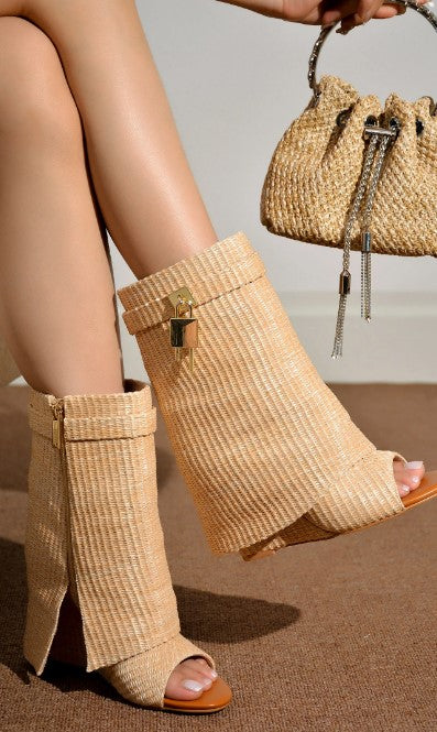 Cuffing Season Wedge Bootie - Féline Couture 