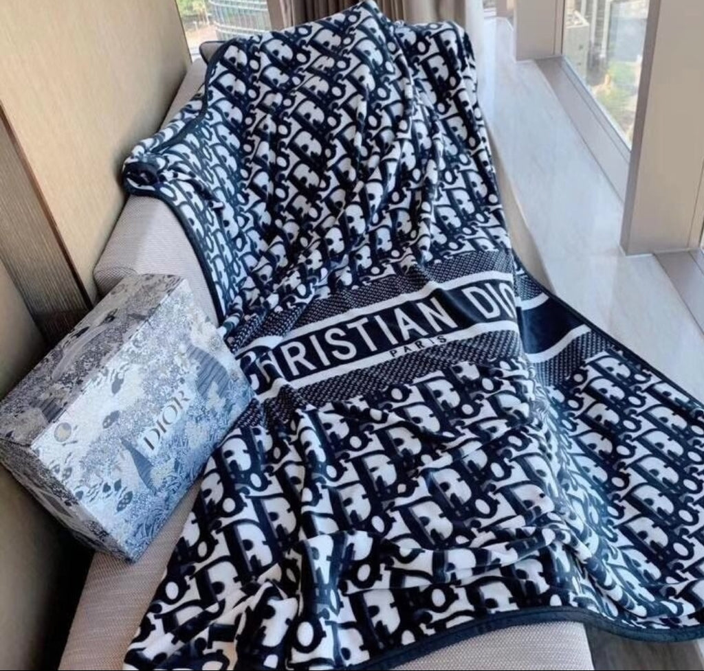 CD Luxury Throw Blanket - Féline Couture 