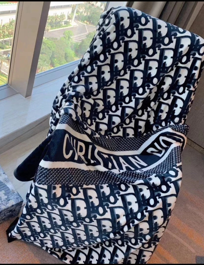 CD Luxury Throw Blanket - Féline Couture 