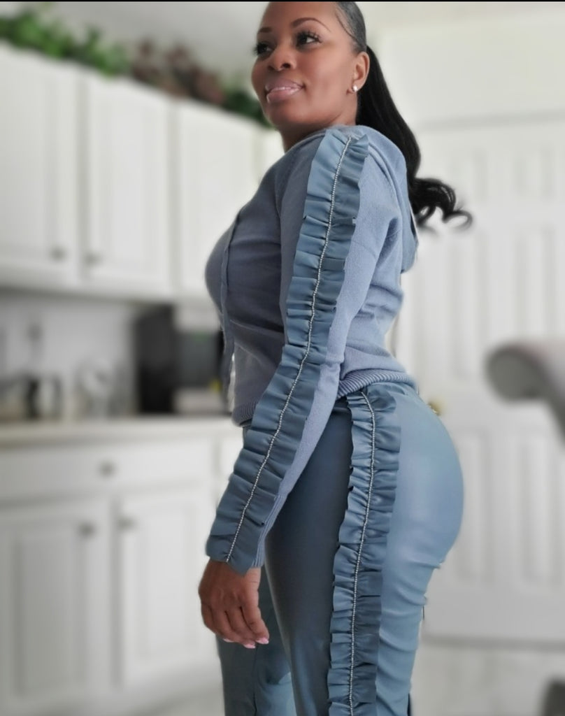 Be Savage Not Average Sweater & Jogger Set - Féline Couture 