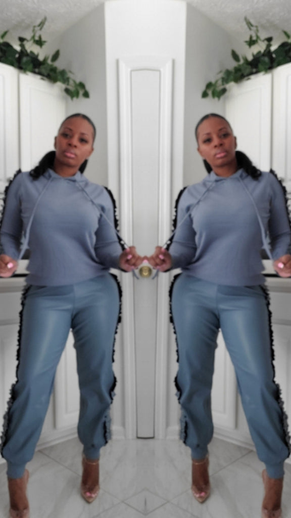 Be Savage Not Average Sweater & Jogger Set - Féline Couture 