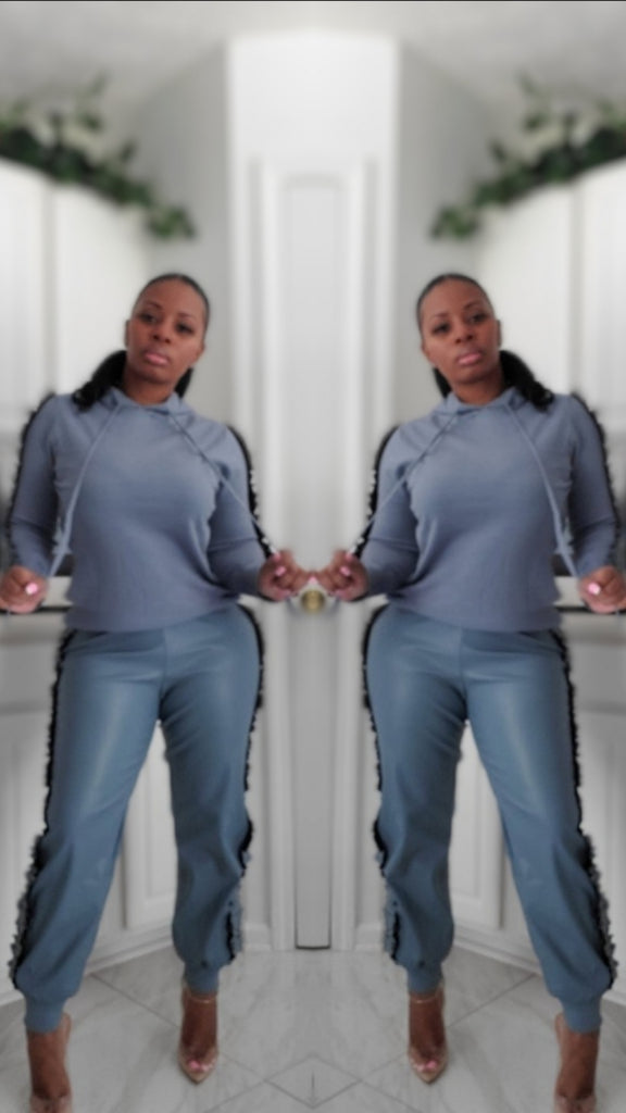 Be Savage Not Average Sweater & Jogger Set - Féline Couture 